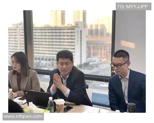 武汉篮球队逆袭之路:重塑战术与团队精神的全新探索 武汉篮球队逆袭之路:重塑战术与团队精神的全新探索