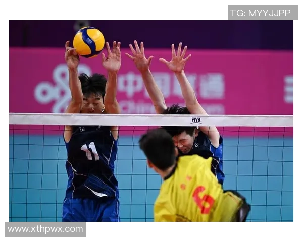 重庆排球队展现灵活战术应对能力引发联赛热议 重庆排球队展现灵活战术应对能力引发联赛热议